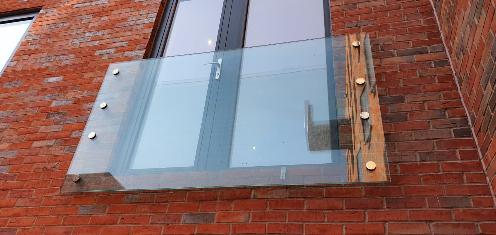 Glass Juliet balcony installation